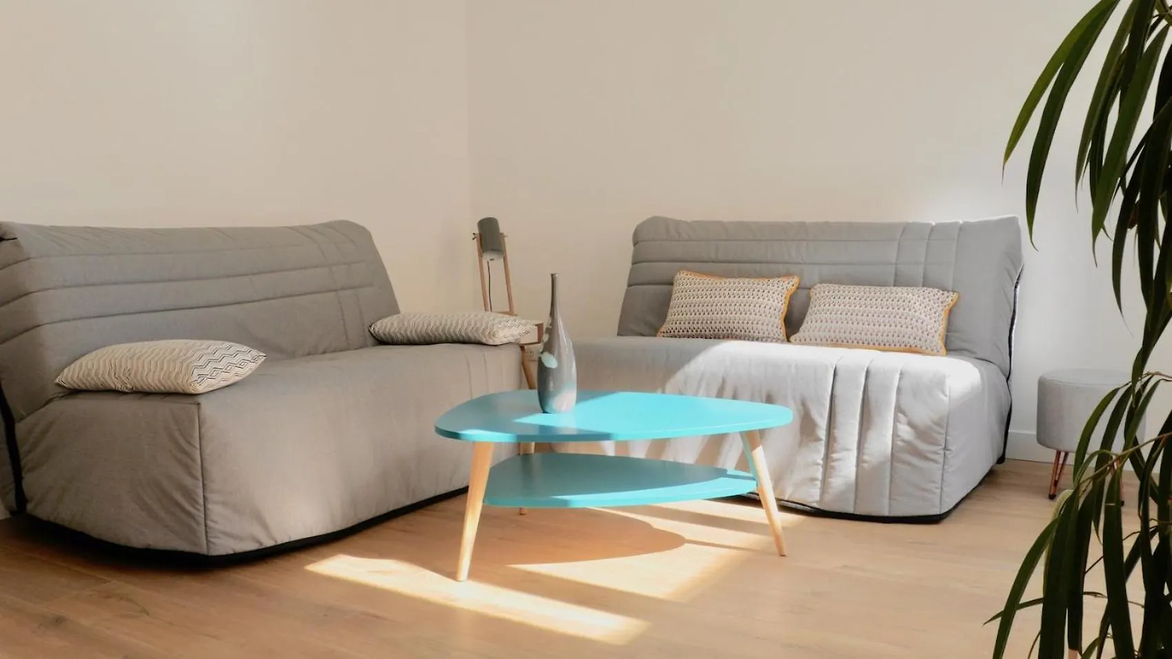 Nice, Studio Dans Villa Dans Un Ecrin De Nature